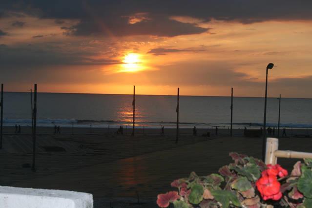 Apartment Vasco Da Gama Costa da Caparica Bagian luar foto